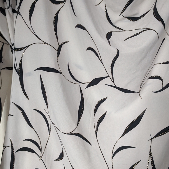 Women top blouse, size M. - Picture 7 of 7